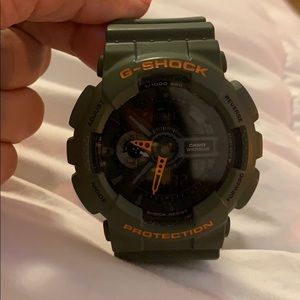 Men’s G-shock watch